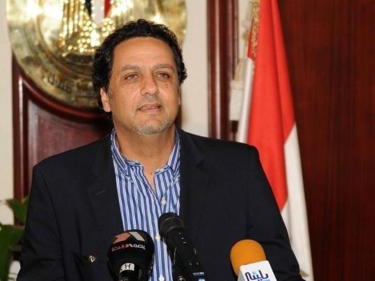 عبد العظيم يهاجم متظاهري التحرير للهتاف ضد حكم العسكر