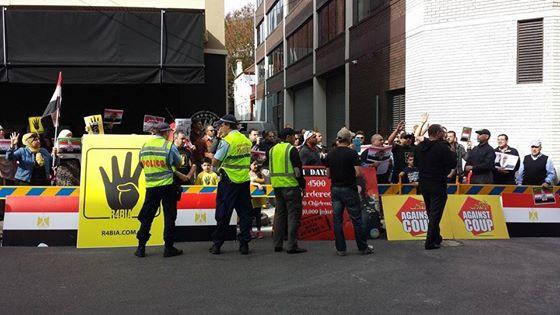 وقفة أمام القنصلية المصرية بمدينة سيدني في أستراليا