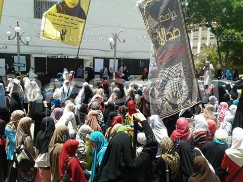 تظاهرة حاشدة لطالبات جامعة اﻻزهر بالقاهرة