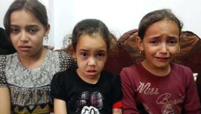 نشطاء يتداولون مقارنة مبكية بين جنازة القضاة الثلاثة وسائقهم