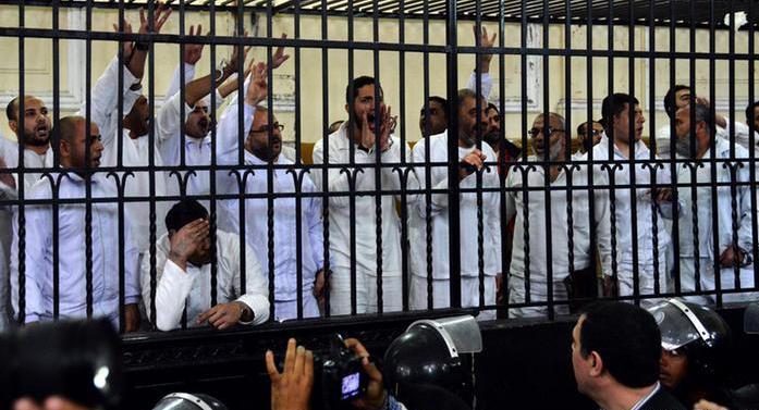 انتهاكات السجون تثير جدلا بين مؤسسات السيسي.. وحقوقيون يؤكدون وقوعها