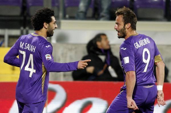 بالفيديو.. الفيولا ينهي الشوط الأول بهدفين نظيفين في مرمى بارما