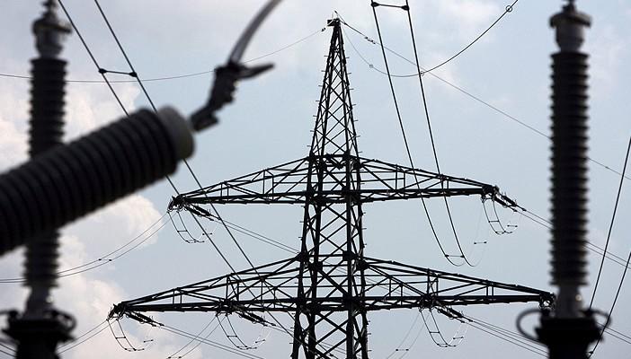 الكهرباء تدرس وضع كاميرات مراقبة لحماية أبراج الضغط العالي