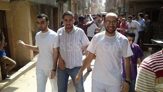 مسيرة بأحد أحياء دسوق احتفالاً بخروج معتقلين