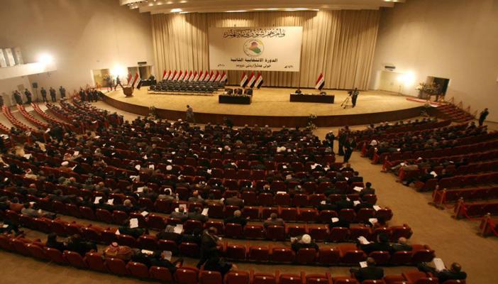 البرلمان العراقي يدعو الحكومة لإقالة قادة الجيش بعد سقوط الأنبار