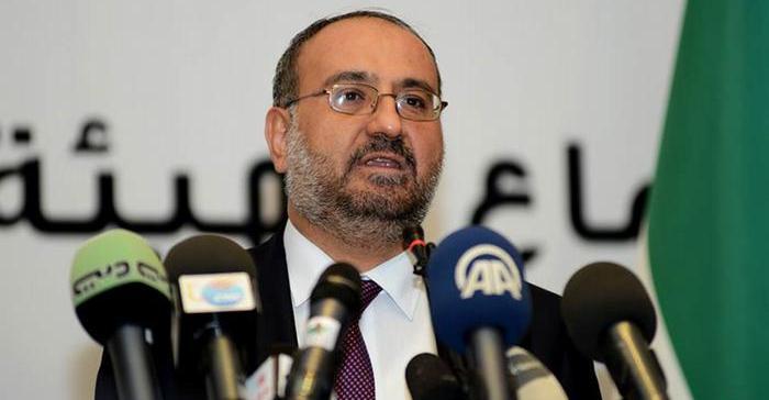 الحكومة  المؤقتة بسوريا تقبل استقالة وزير دفاع الائتلاف المعارض