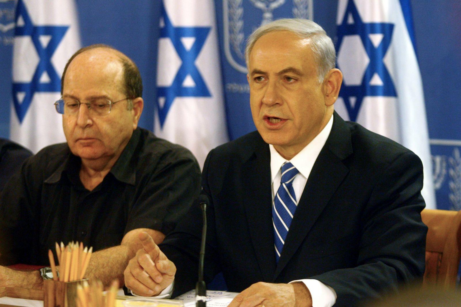 وزير الدفاع “الإسرائيلي” يستقيل  بسبب حق قادة الجيش في التعبير