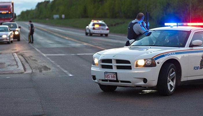 كندا تعتقل 10 شباب حاولوا الانضمام إلى “تنظيم الدولة”