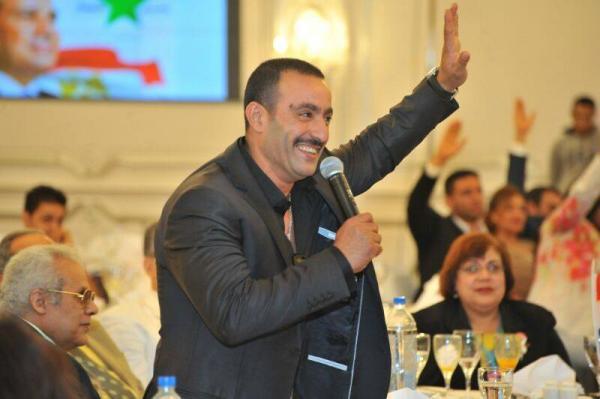 السقا للسيسي: عيل وغلط يافندم