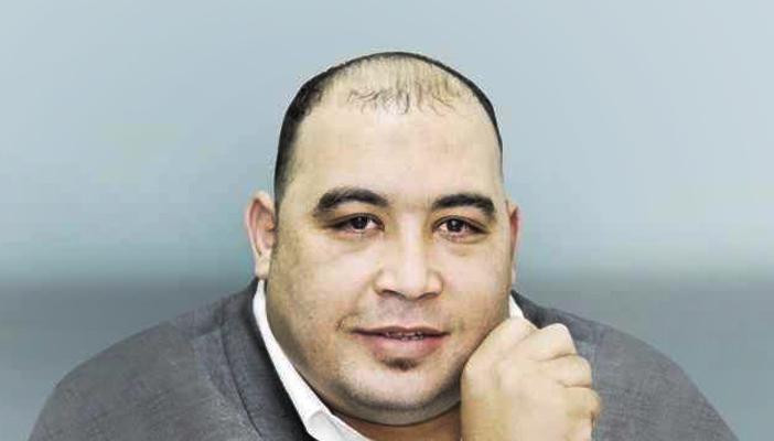 بالصور.. هاكرز يخترق صفحة نائب رئيس تحرير “المصري اليوم”