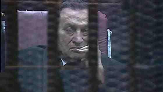 نقل “المخلوع” لمستشفي المعادي العسكري