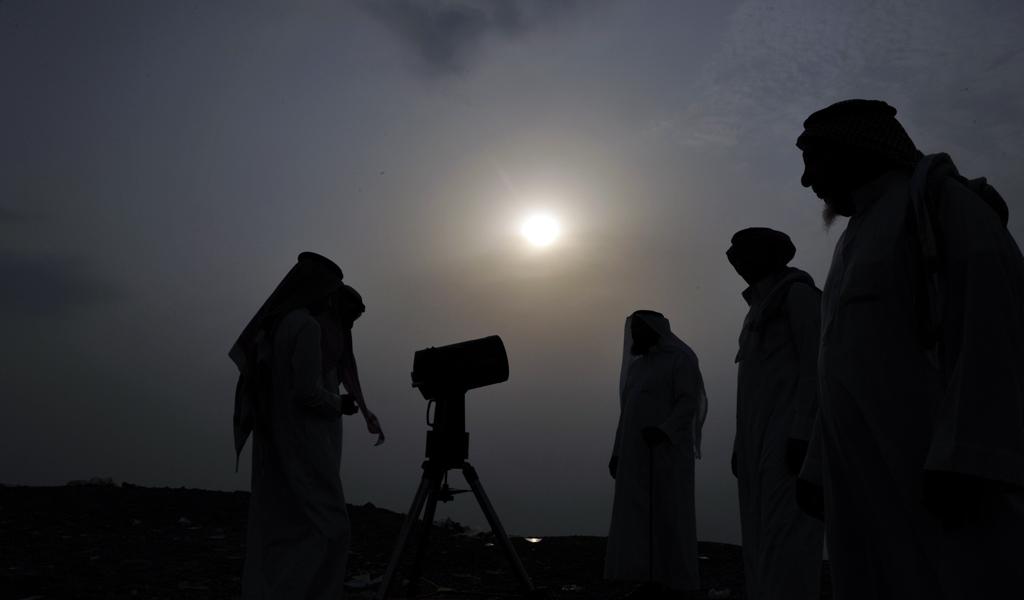 لأول مرة.. السعودية تدعو إلى تحري رؤية هلال رمضان في يومين