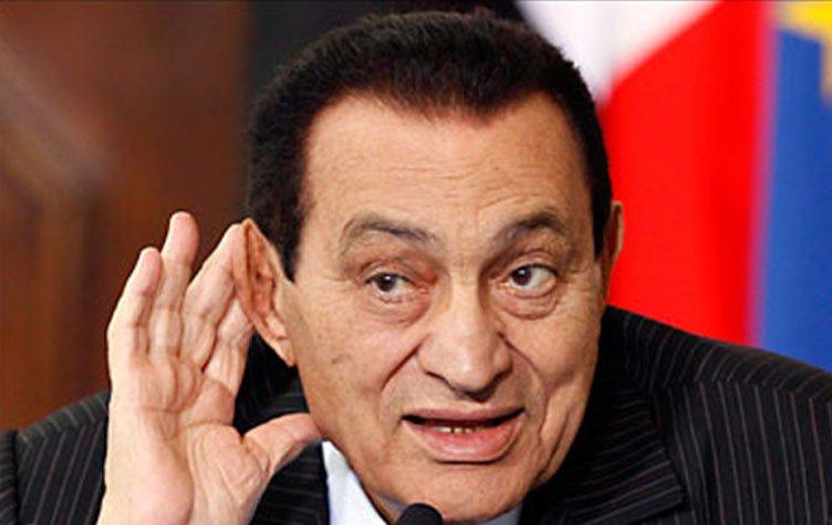 مصادر: مبارك أصيب بالزهايمر.. وأسرته منعت عنه الزيارة