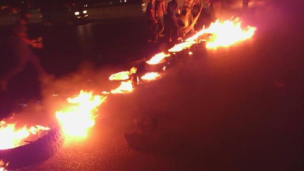 مواطنون يقطعون الدائري بالمعادي اعتراضًا على “انتخابات الدم”