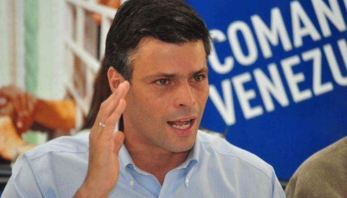 زعيم معارضة فنزويلا يبدأ إضرابا عن الطعام في محبسه