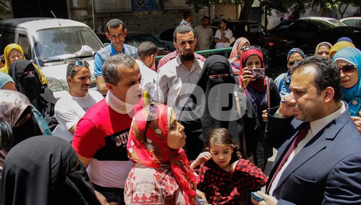 بالصور.. وقفة للتربويين أمام “الوزراء” تحت شعار “التعيين أو الاعتصام”