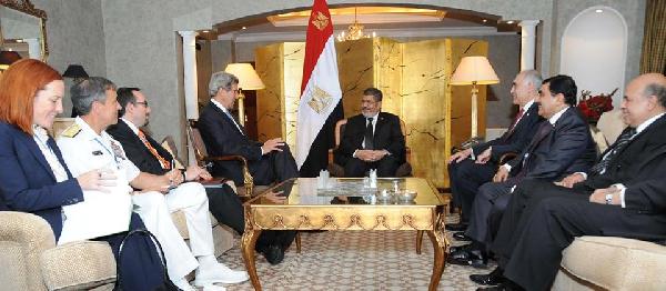 مصر توافق على مؤتمر جنيف بما يحقق الانتقال السلمي في سوريا