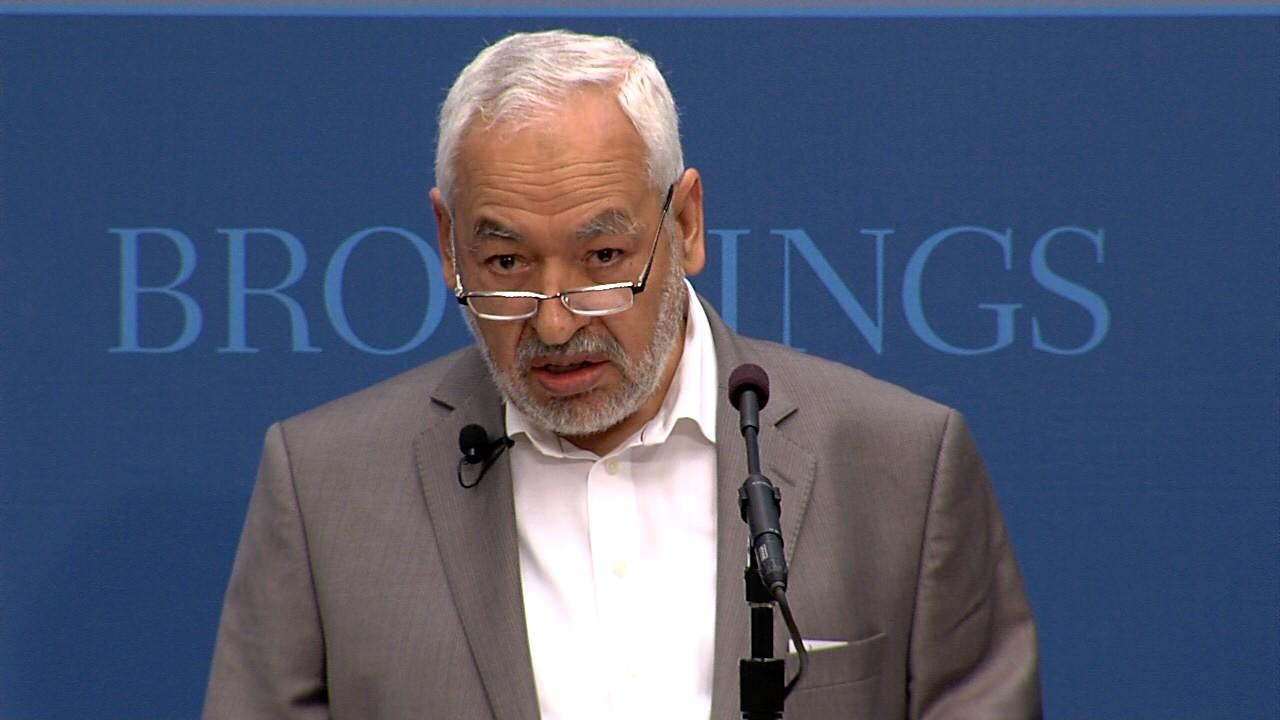 عقب تصريحات الغنوشي.. “النهضة” التونسي: الحزب لن يفصل الدين عن السياسة