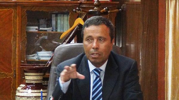 محافظ المنوفية يعترف بضعف الإقبال ومقاطعة الشباب لانتخابات العسكر