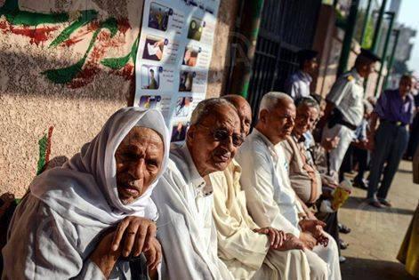 “صحة الانقلاب”: وفاة 2 من كبار السن داخل لجان العسكر