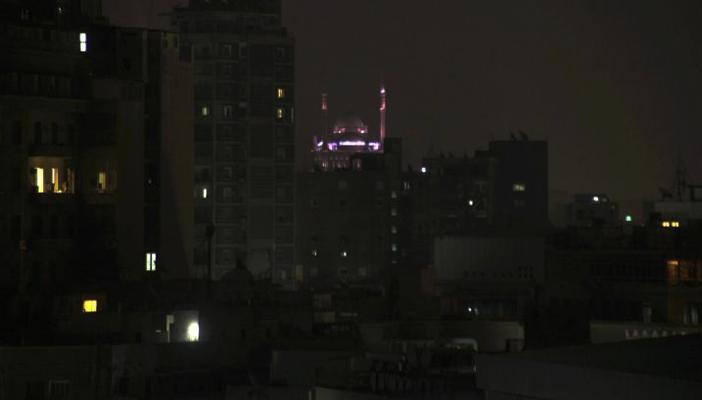 انقطاع الكهرباء في المهندسين والدقي بالتزامن مع الموجة الحارة