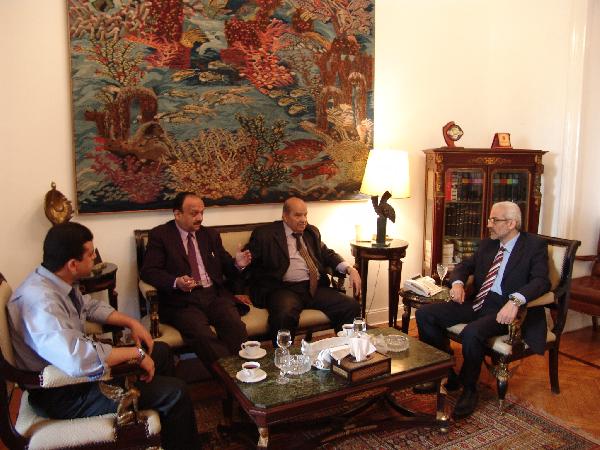 وزير الثقافة يلتقي برئيس اتحاد الناشرين بالشورى