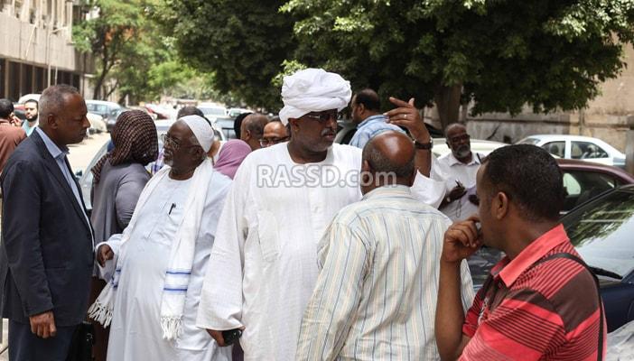 النوبيون يعتصمون أمام “الوزراء” ويطالبون الحكومة بتنفيذ وعودها