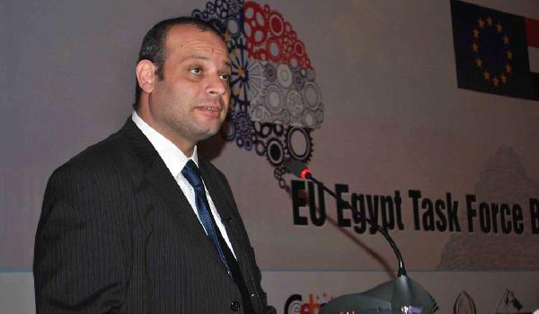 وزير الصناعة :اقتصاد مصر ينمو تدريجيا بسواعد المستثمرين