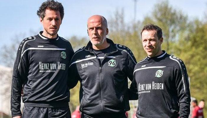 هانوفر يكافئ مدربه فرونتشيك بالتجديد لمدة عامين