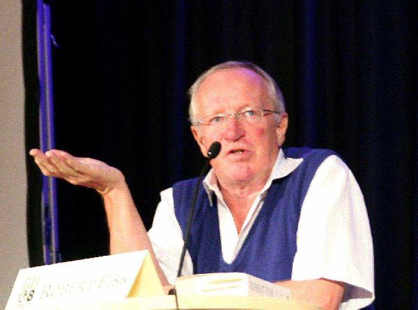 “الإندبندنت” ترصد عزوف المصريين عن التصويت بانتخابات العسكر