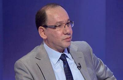 قنديل: تضخيم صراعات الإخوان.. اسفينات مفخخة