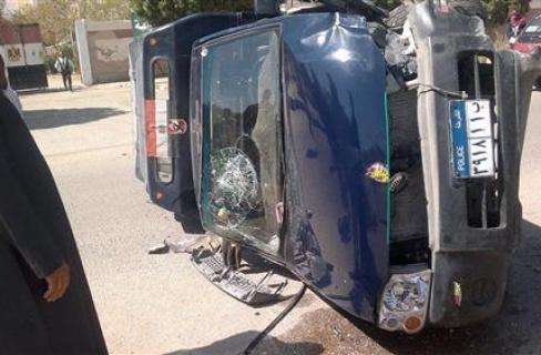 مقتل وإصابة 11 جندي في تصادم سيارة شرطة بنقل في بني سويف