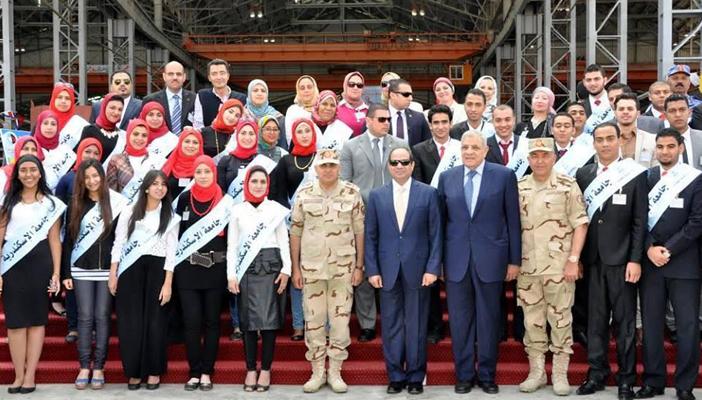 طلاب الاسكندرية يردون على اجتماع السيسى ببعض الطلاب بــ#‏عار_ع_الجامعة