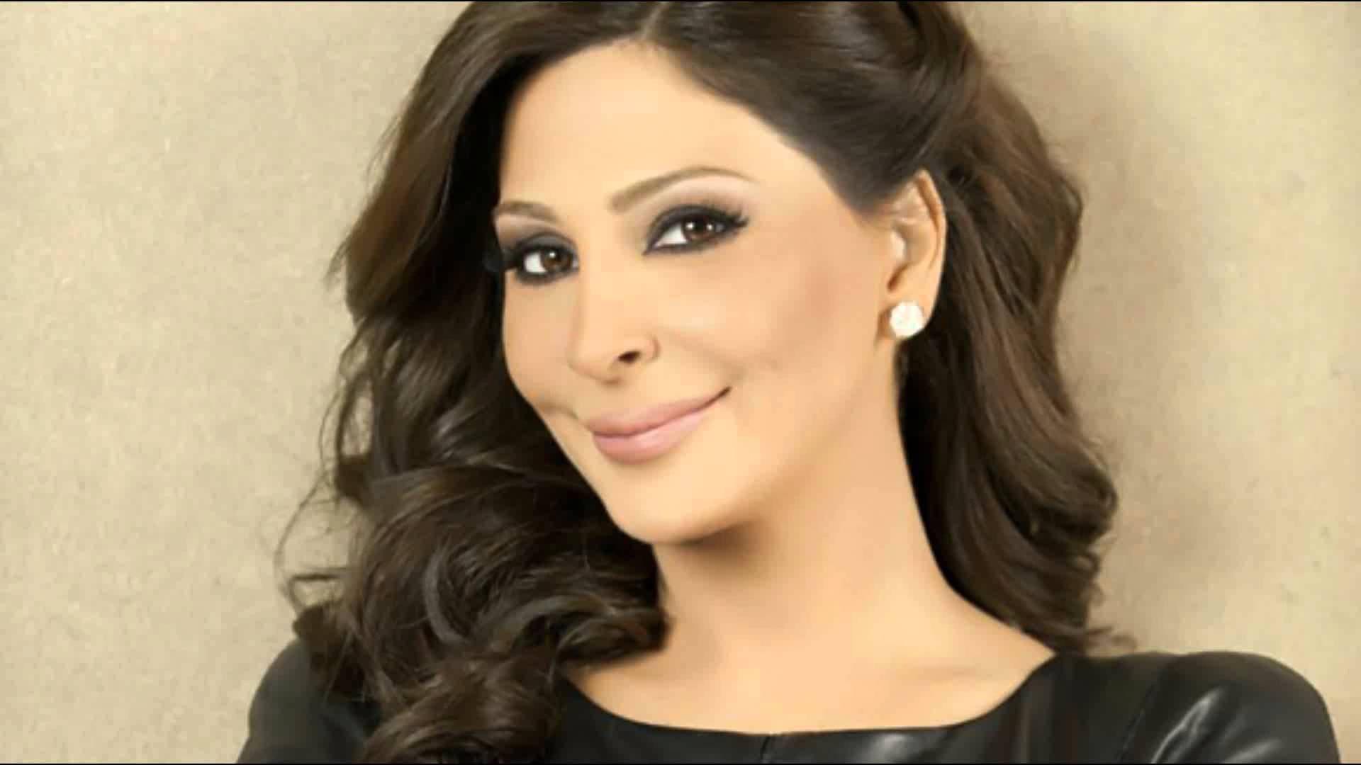 إليسا تسخر من “ترامب” بعد نشره “كلمة غامضة” حيرت مواقع التواصل