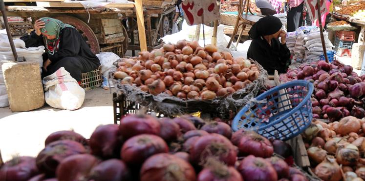 بعد إقرار 70 جنيهًا “علاوة غلاء”.. اقتصاديون: تكفي لشراء دجاجة صغيرة!