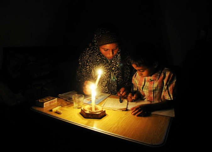 “كهرباء الانقلاب”: قطع التيار أمس بلغ  ‏‏1530 ميجاوات