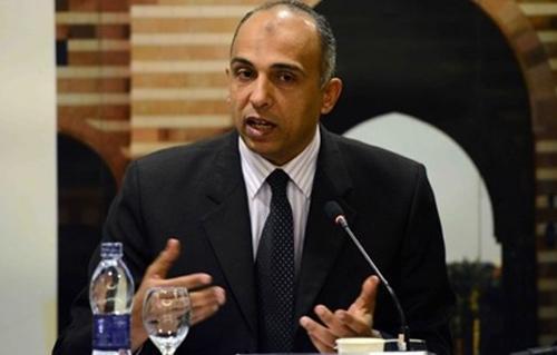 “محيي”معلقًا علي حراسة الصيادلة:كأنه لا قامت ثورة ولا مات شهداء