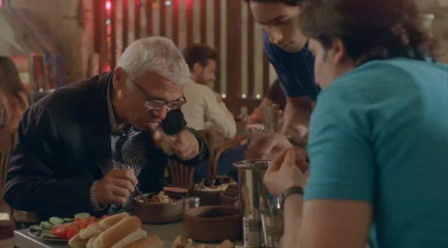 اتحاد الكرة ينفي وجود أزمة لظهور كوبر في إعلان “الفتّة”