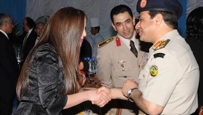 “دانتيلا ياسيسي” حملة ساخرة بعد اصطحاب فنانات في زيارة ألمانيا