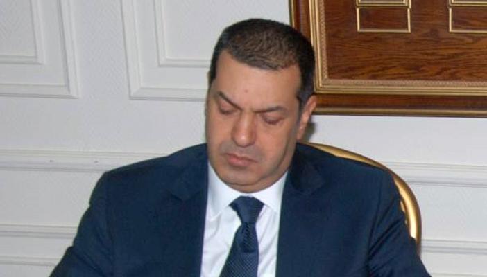 محافظ أسيوط: صناديق القمامة بتتسرق يوميا.. والأهالي: عيب عليك