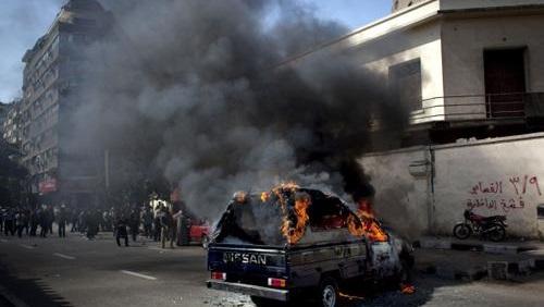 تجديد حبس المتهمين بإشعال النيران في إحدى سيارات الشرطة