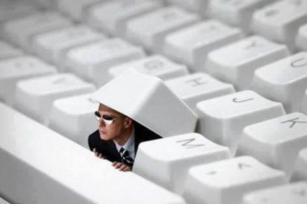 القبضة الالكترونية”…..ضرب آخر معاقل إعلام الثورة