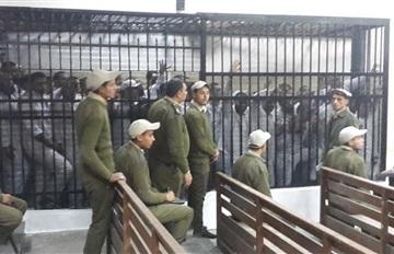 جنايات سوهاج تستأنف اليوم محاكمة ١١٩ شخصا من رافضي الانقلاب