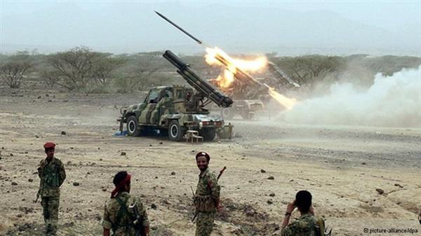 120 قتيلًا فى معارك بين القوات اليمنية والحوثيين