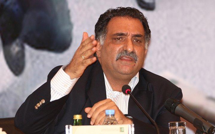 عزمي بشارة يكشف حقيقة توسطه بين السعودية وقطر