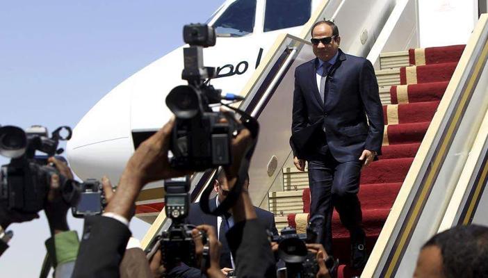 هويدي: السيسي استعان بــ”عناصر الزفة” ونسي أن الغرب له عيون بالداخل