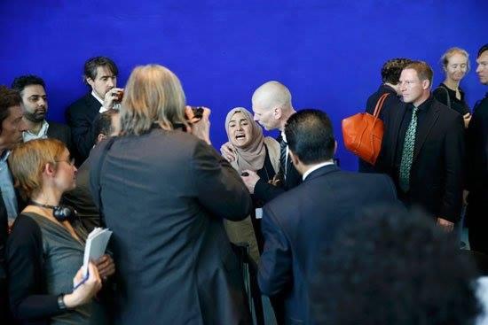 بالفيديو.. طالبة تهاجم السيسي ببرلين: أنت قاتل.. ونازي.. وفاشي