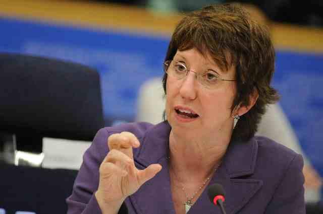 آشتون ترحب بحكومة التوافق الفلسطينية