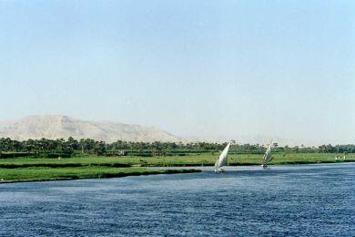 السعودية تستورد مياه النيل من السودان