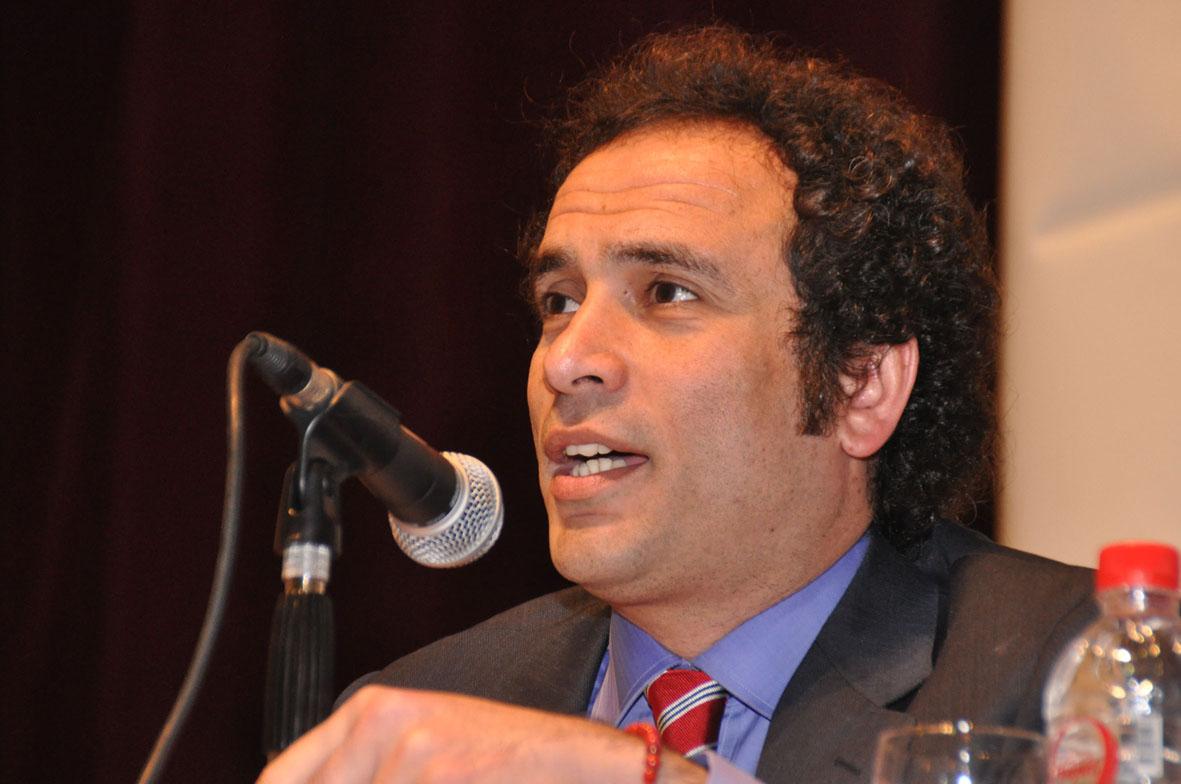 حمزاوي: وفقًا لكلام السيسي.. 10% من الشباب مسجون لأسباب سياسية